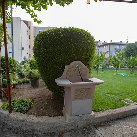 Nikola アパート *